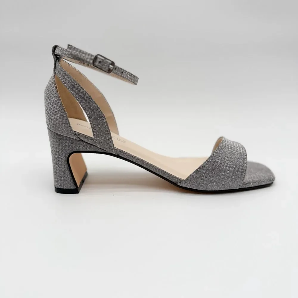 Touch Ups Lilibet Ankle Strap Dress Heeled Sandals Open Toe Silver 8.5 Wide NEW